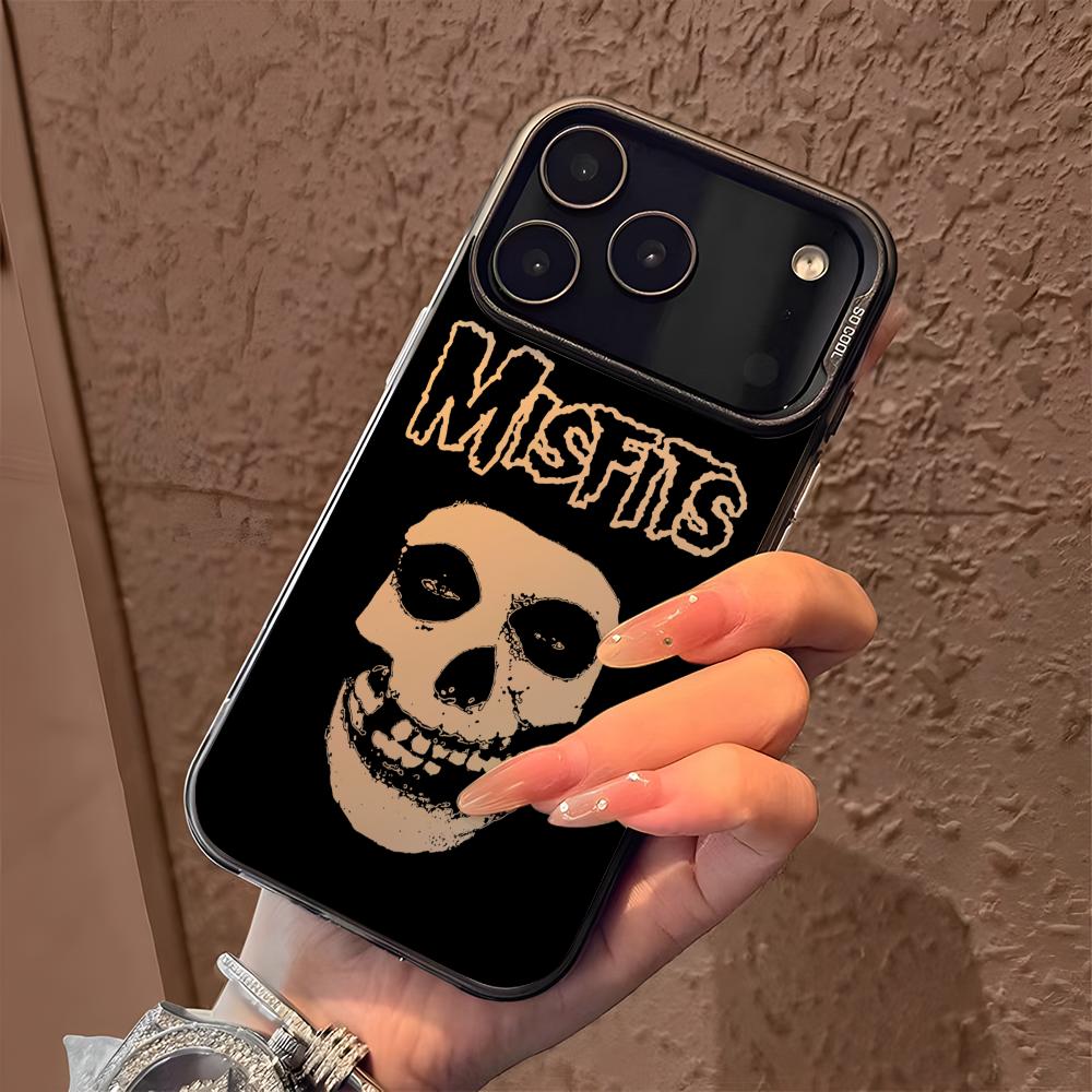 Etui na telefon Misfits do iPh – Apple Iphone 15 Pro Max recenzja i cena